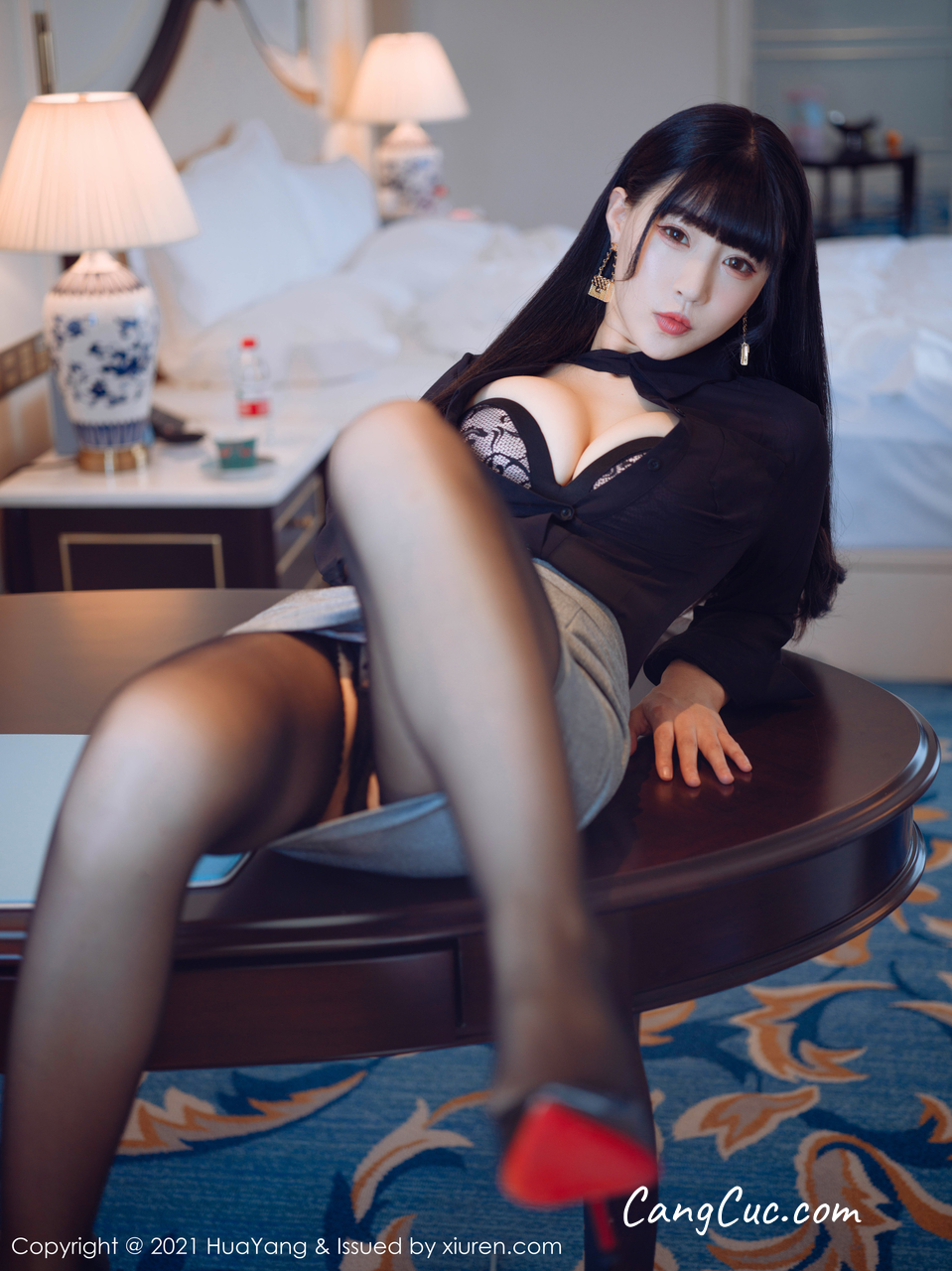 HuaYang Vol.401: Zhu Ke Er (朱可儿Flower)