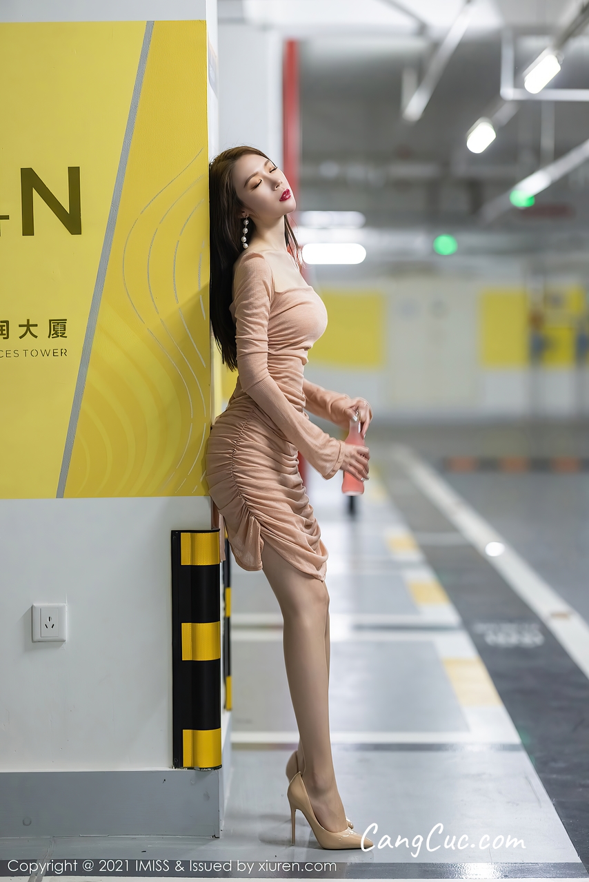 IMISS Vol.596: Meng Xin Yue (梦心月)
