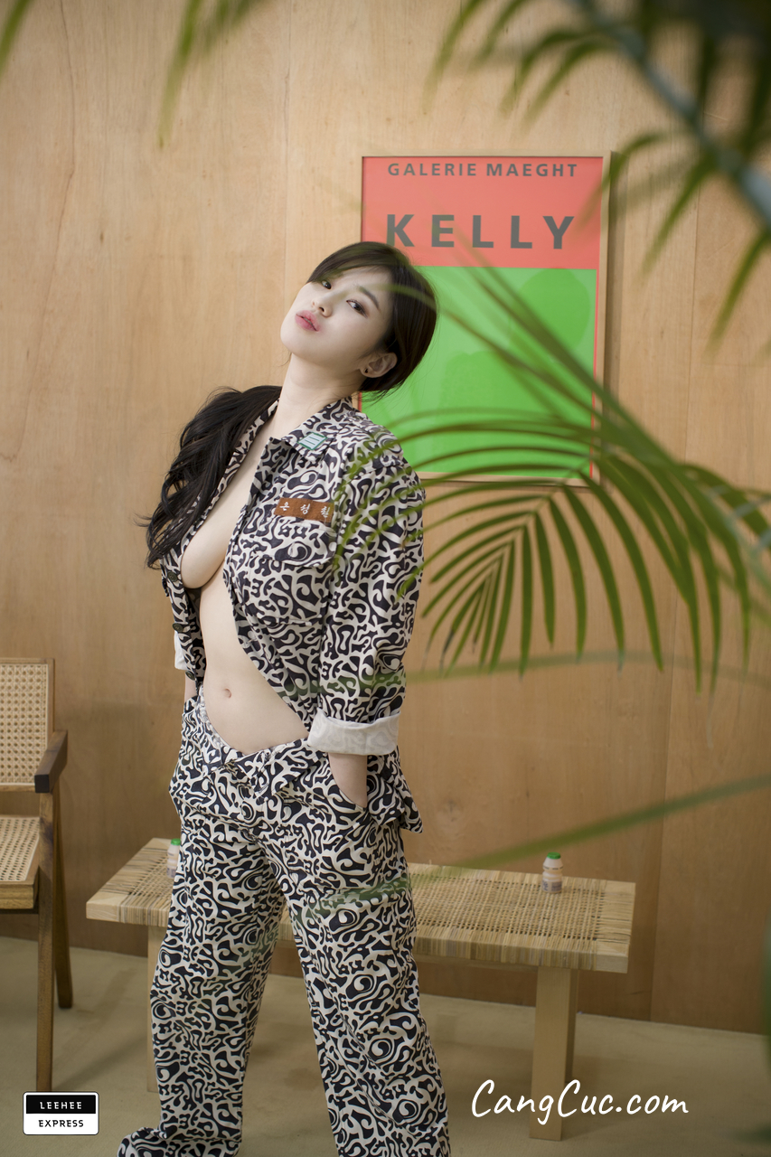 LEEHEE EXPRESS – LEBE-012B: Woo