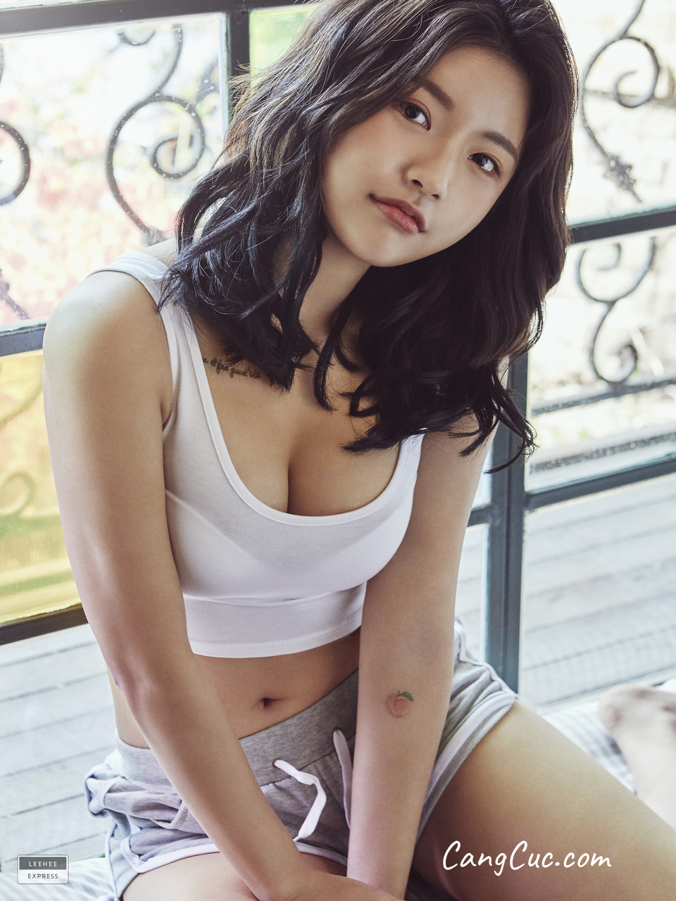 LEEHEE EXPRESS – LEGF-001: U.Hwa (은유화)
