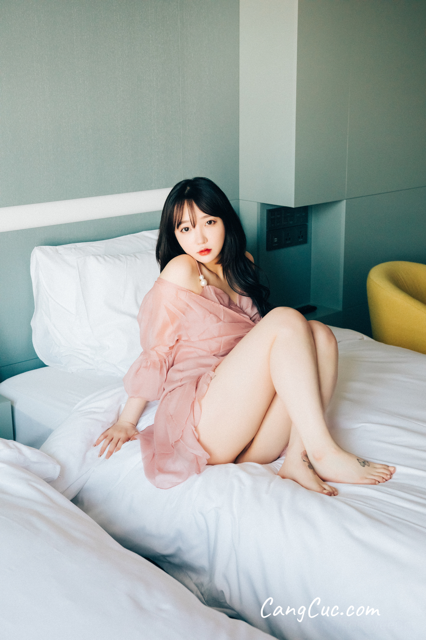 [Loozy] Son Ye-Eun (손예은): Hardcore