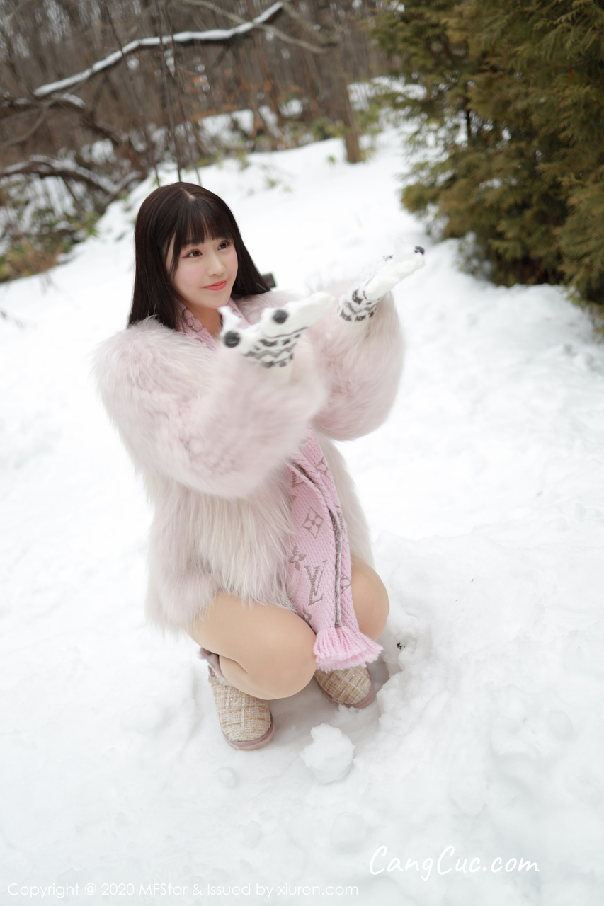 MFStar Vol.271: Zhu Ke Er (朱可儿Flower)