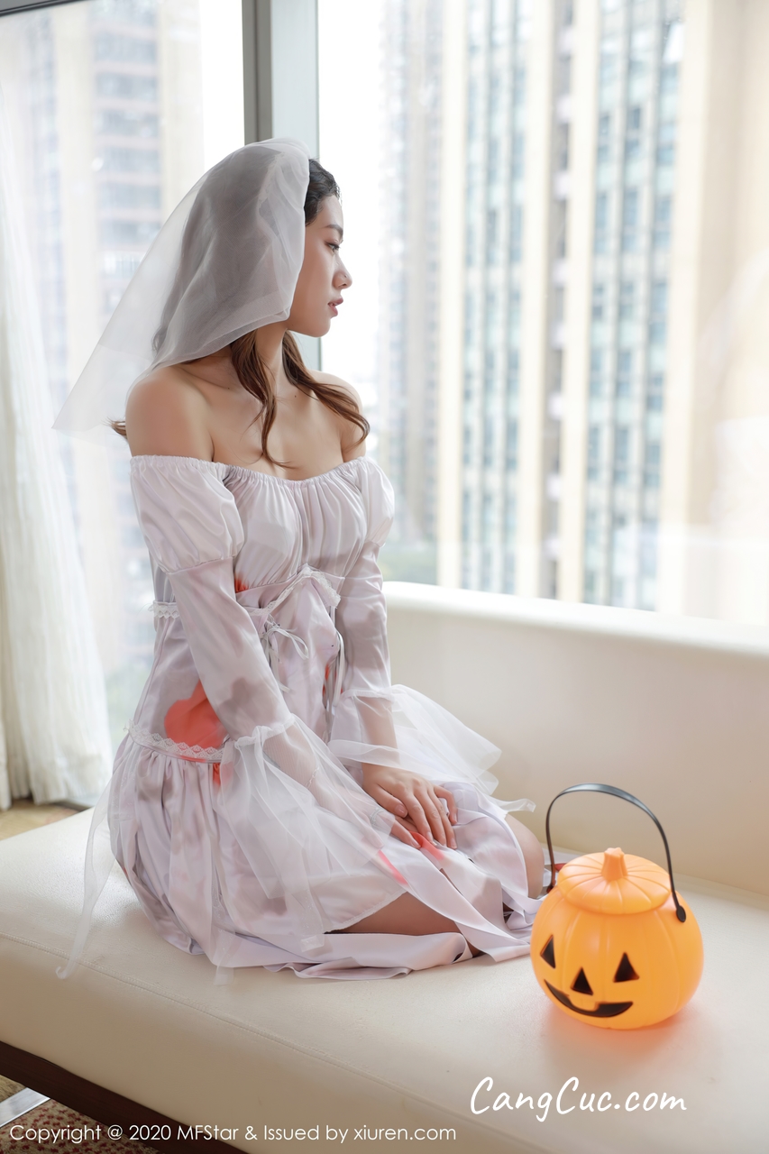 MFStar Vol.408: Fang Zi Xuan (方子萱)