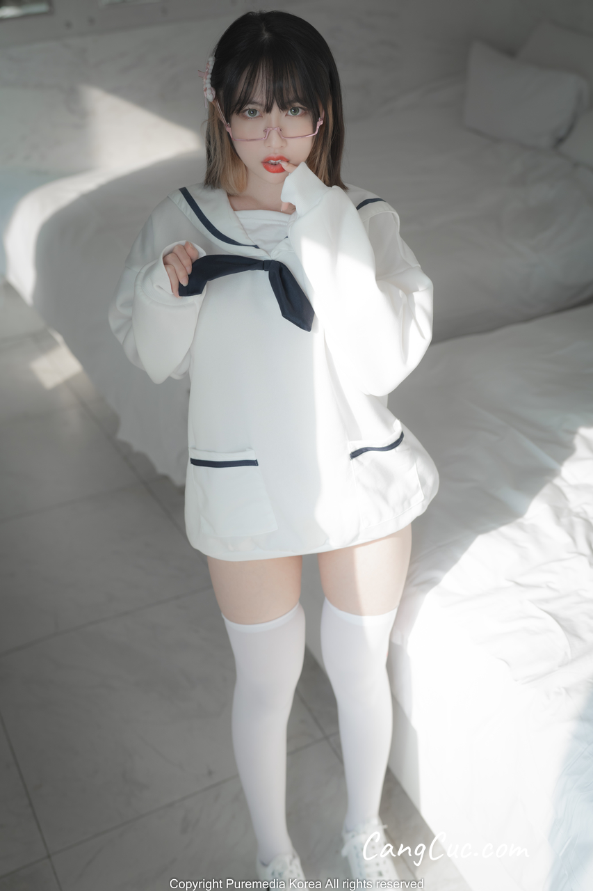 Pure Media Vol.134: Uhye (이유혜)