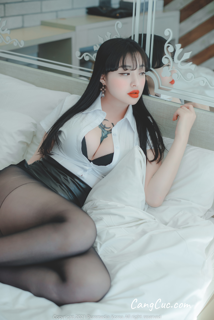 Pure Media Vol.81: Seolhwa (설화)