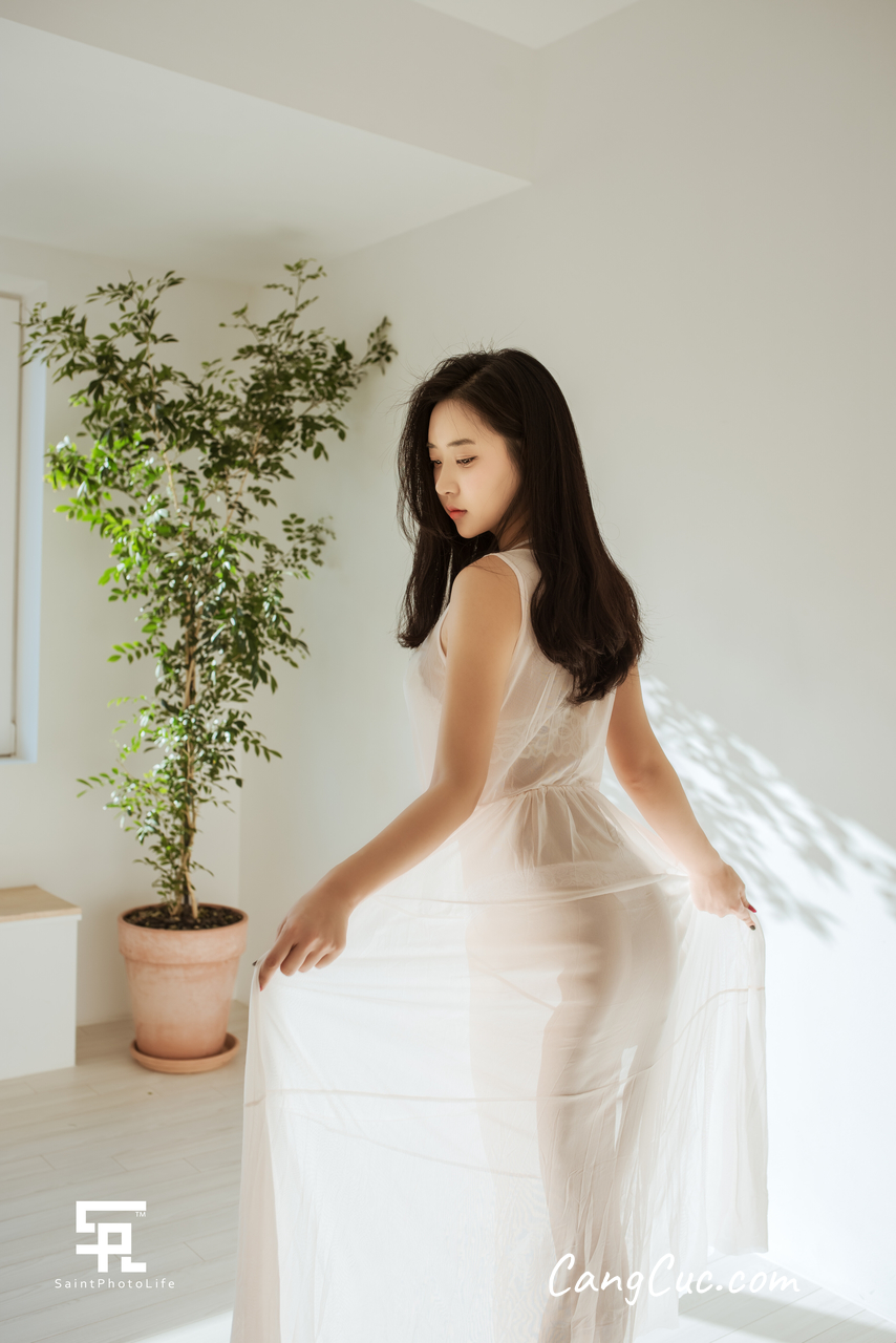 SAINT Photolife – Zenny (신재은): “Romance 2”