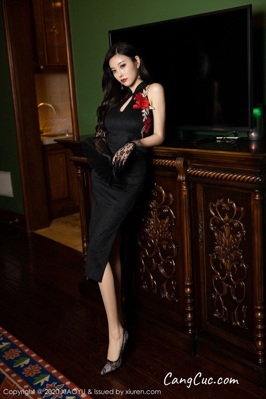XiaoYu Vol.241: Yang Chen Chen (杨晨晨sugar)