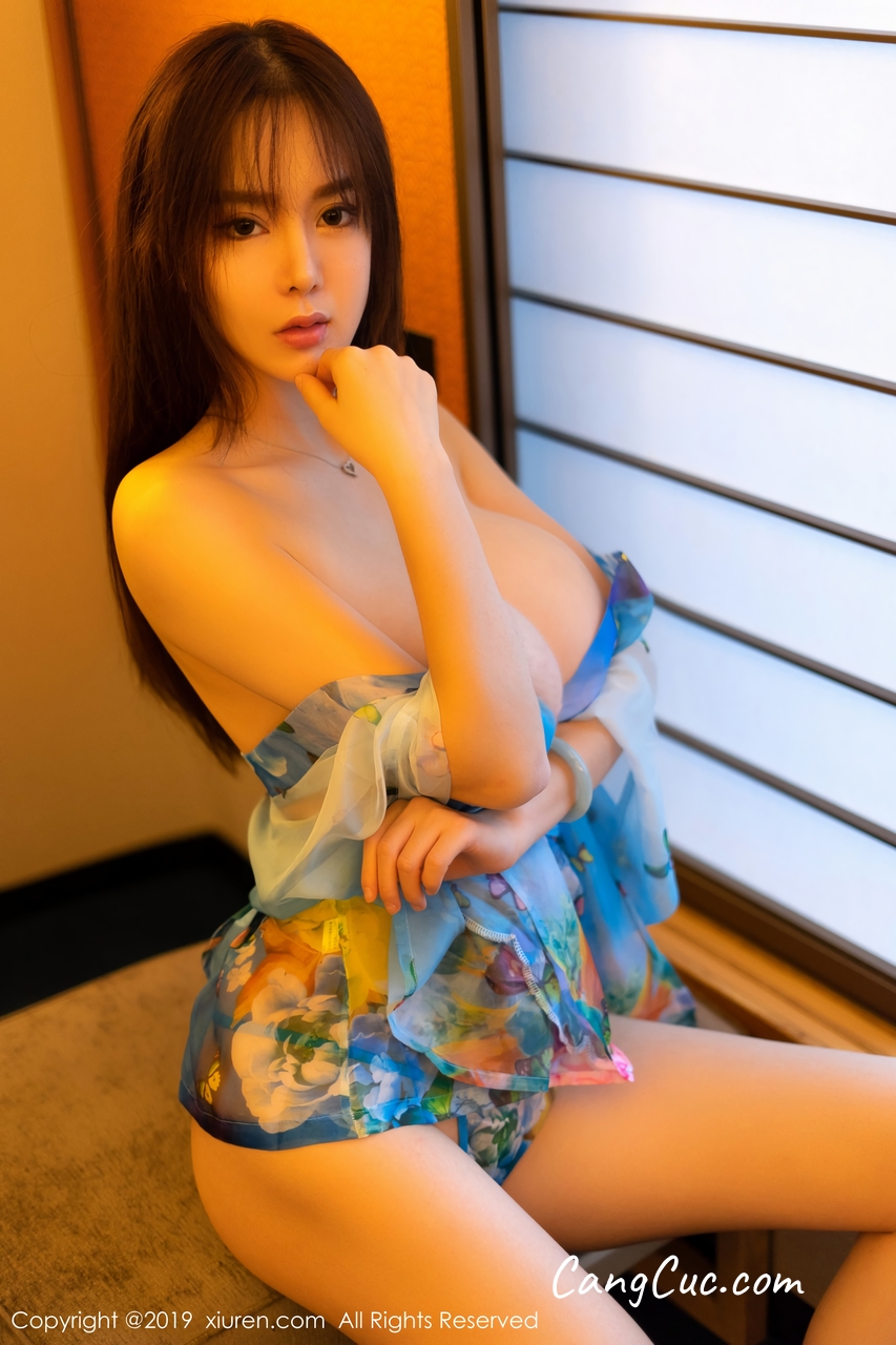 XIUREN No.1319: Người mẫu 易阳Silvia