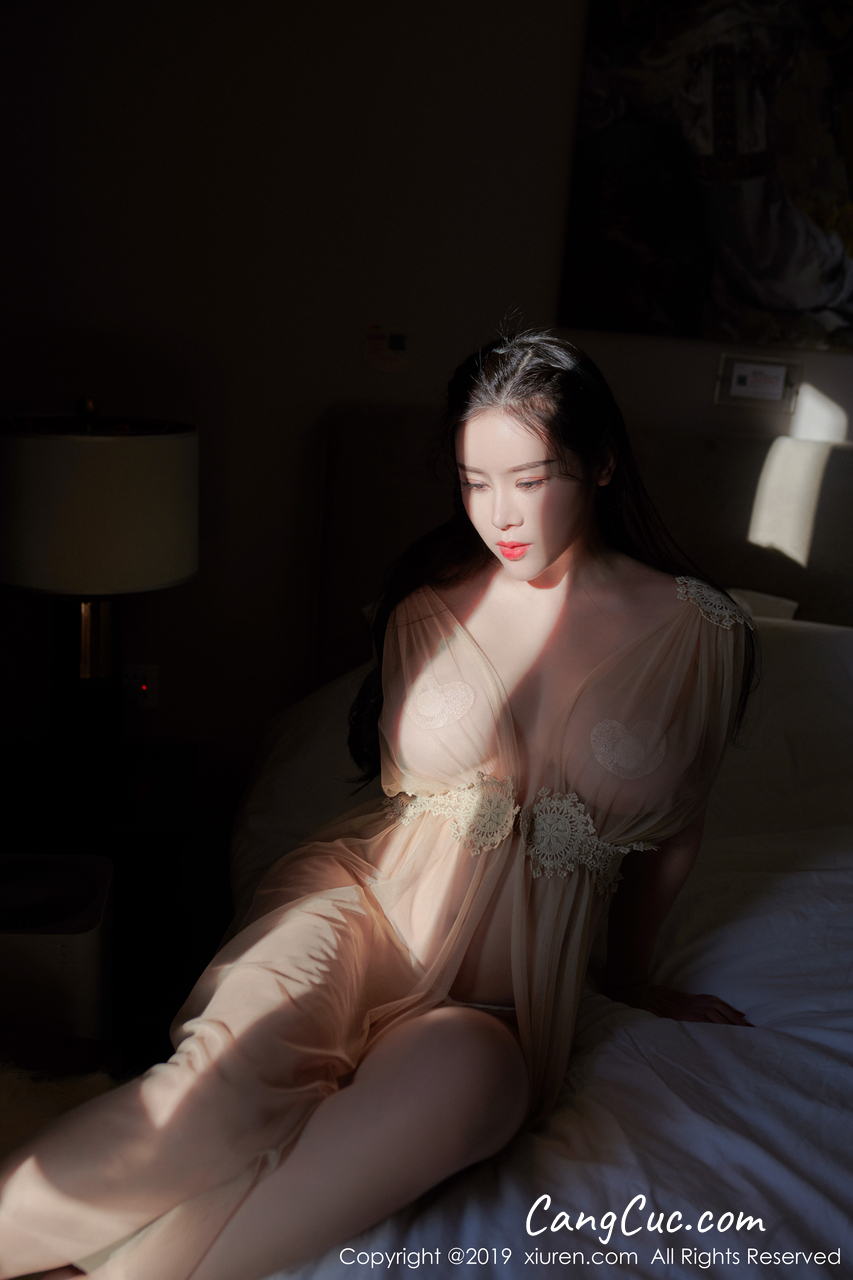 XIUREN No.1366: Dai Ruo Xin (戴渃欣)