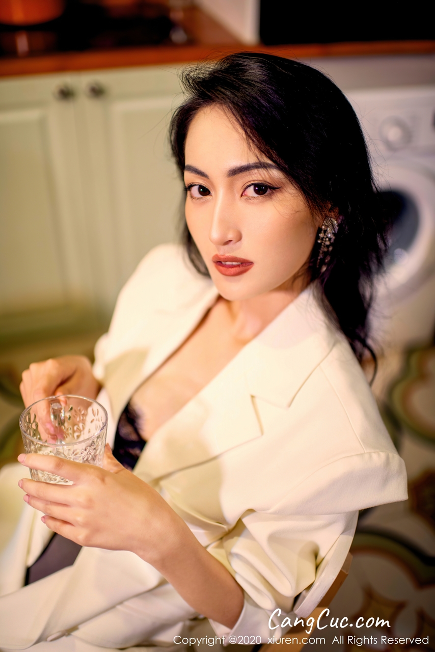 XIUREN No.2718: Chen Shu Yu (陈舒羽)