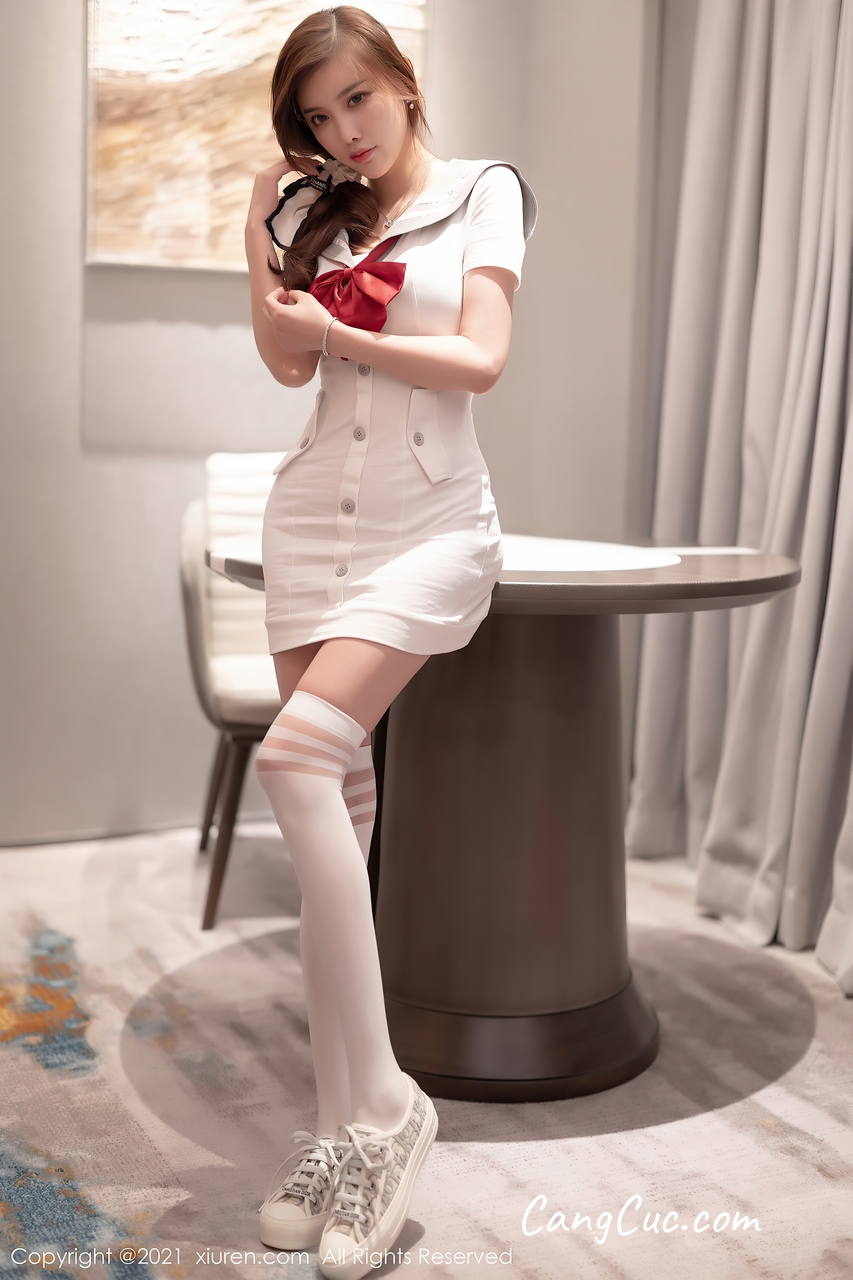 XIUREN No.3844: Yang Chen Chen (杨晨晨Yome)