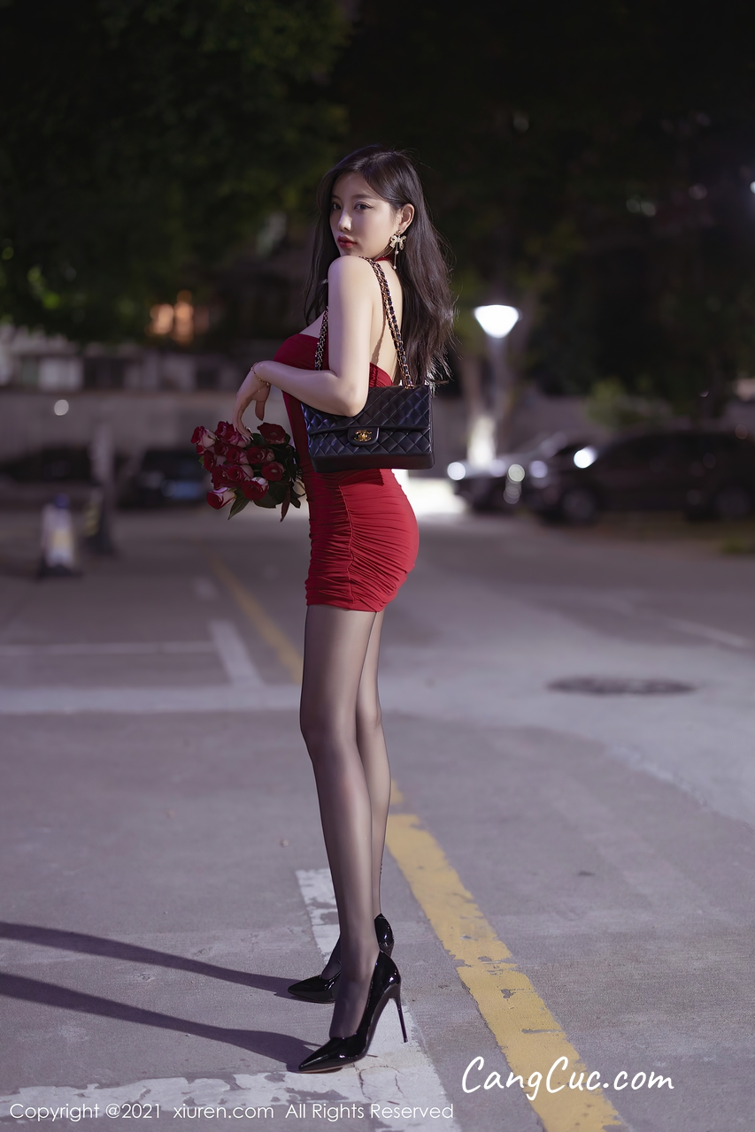 XIUREN No.3953: Yang Chen Chen (杨晨晨Yome)
