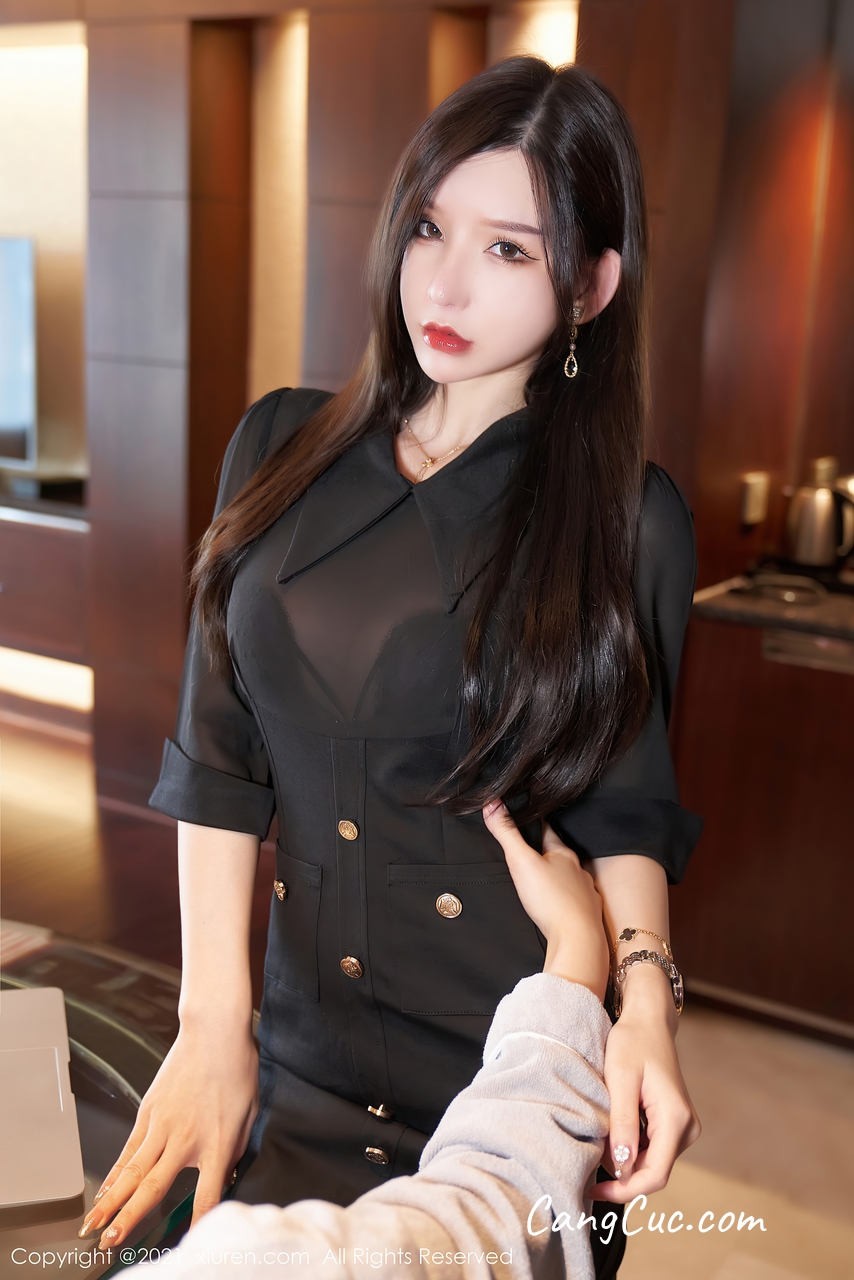 XIUREN No.4193: Zhou Yuxi (周于希Sandy)