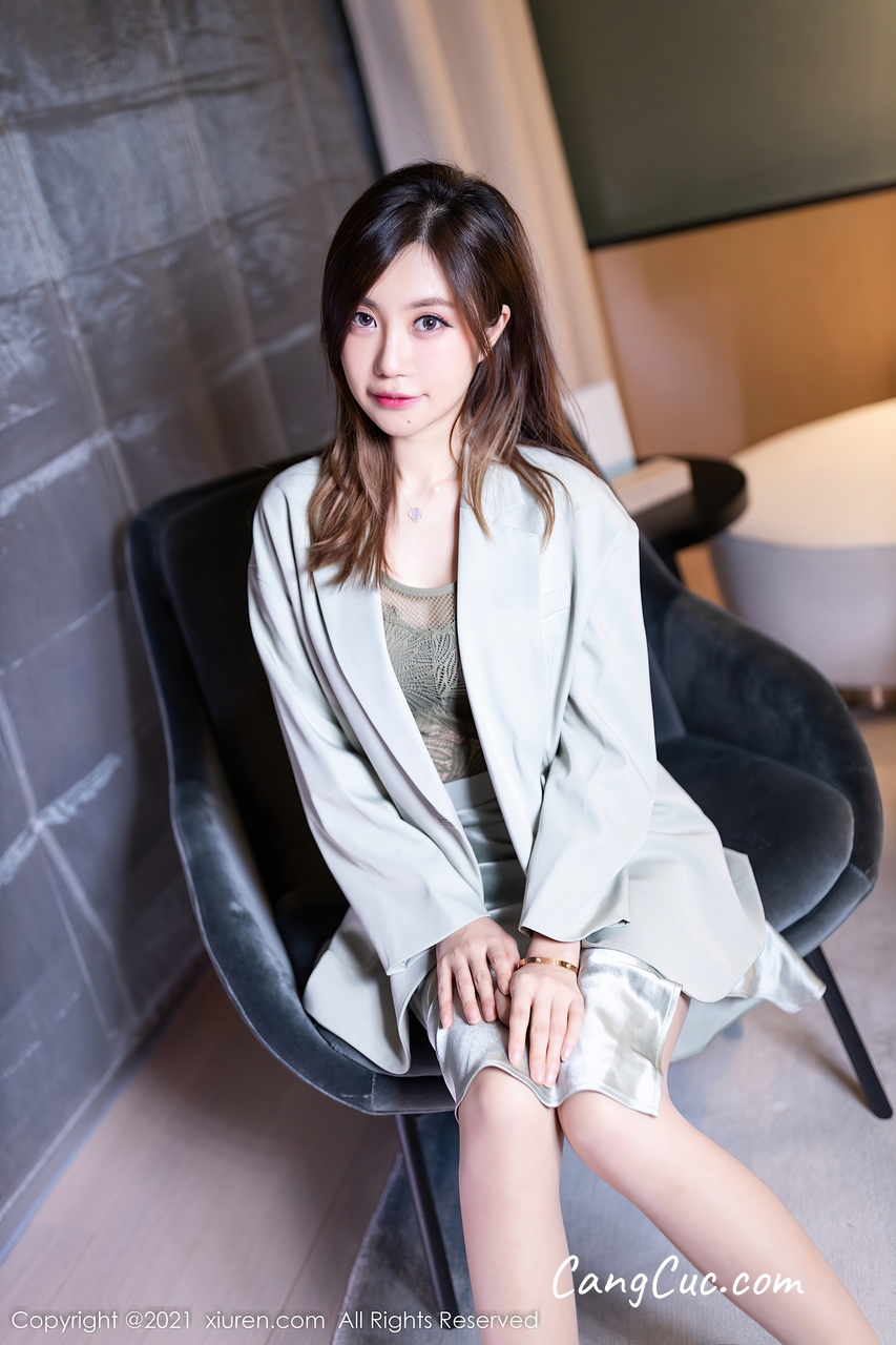 XIUREN No.4353: Ula (绮里嘉)