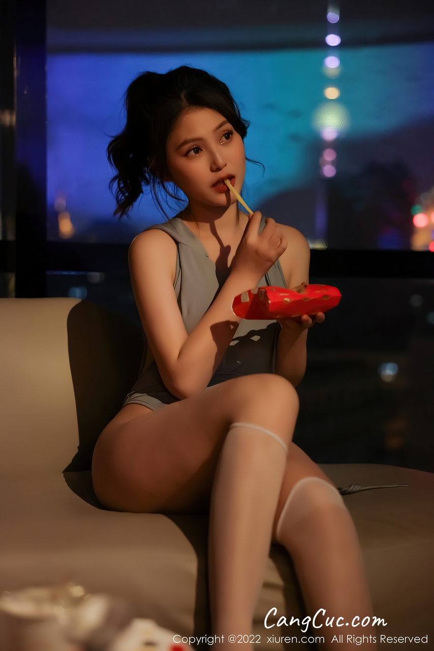 XIUREN No.4490 你的兔妹妹