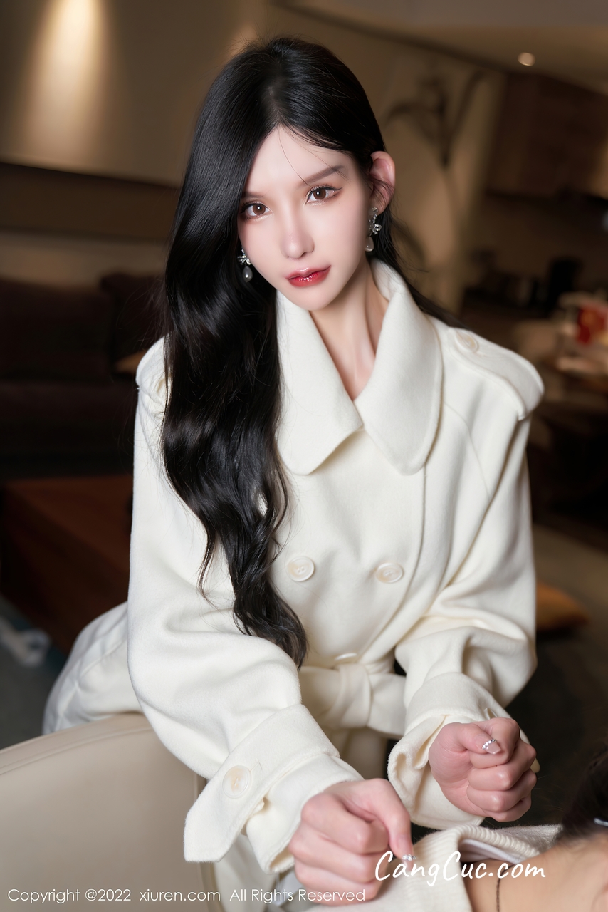 XIUREN No.4594: Zhou Yuxi (周于希Sally)