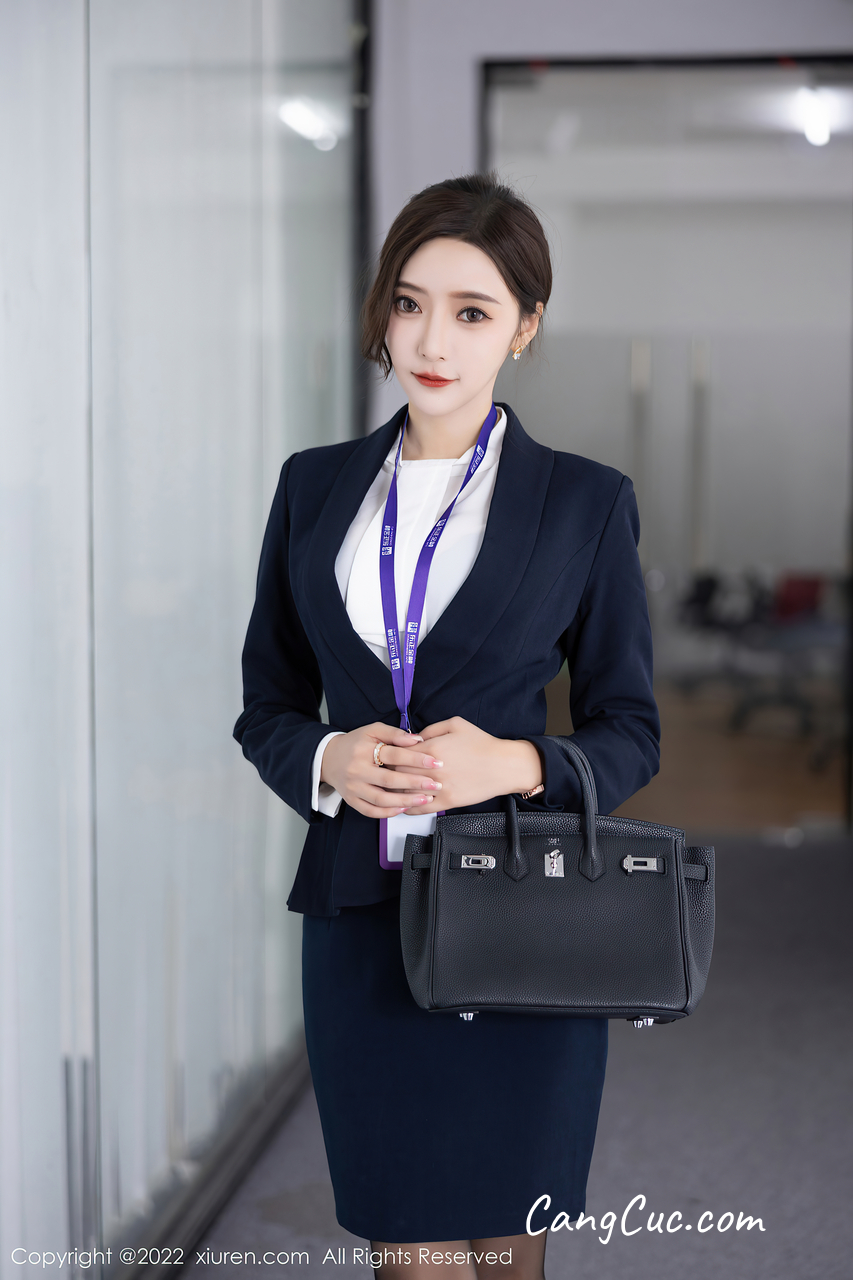 XIUREN No.5563: Yanni (王馨瑶)