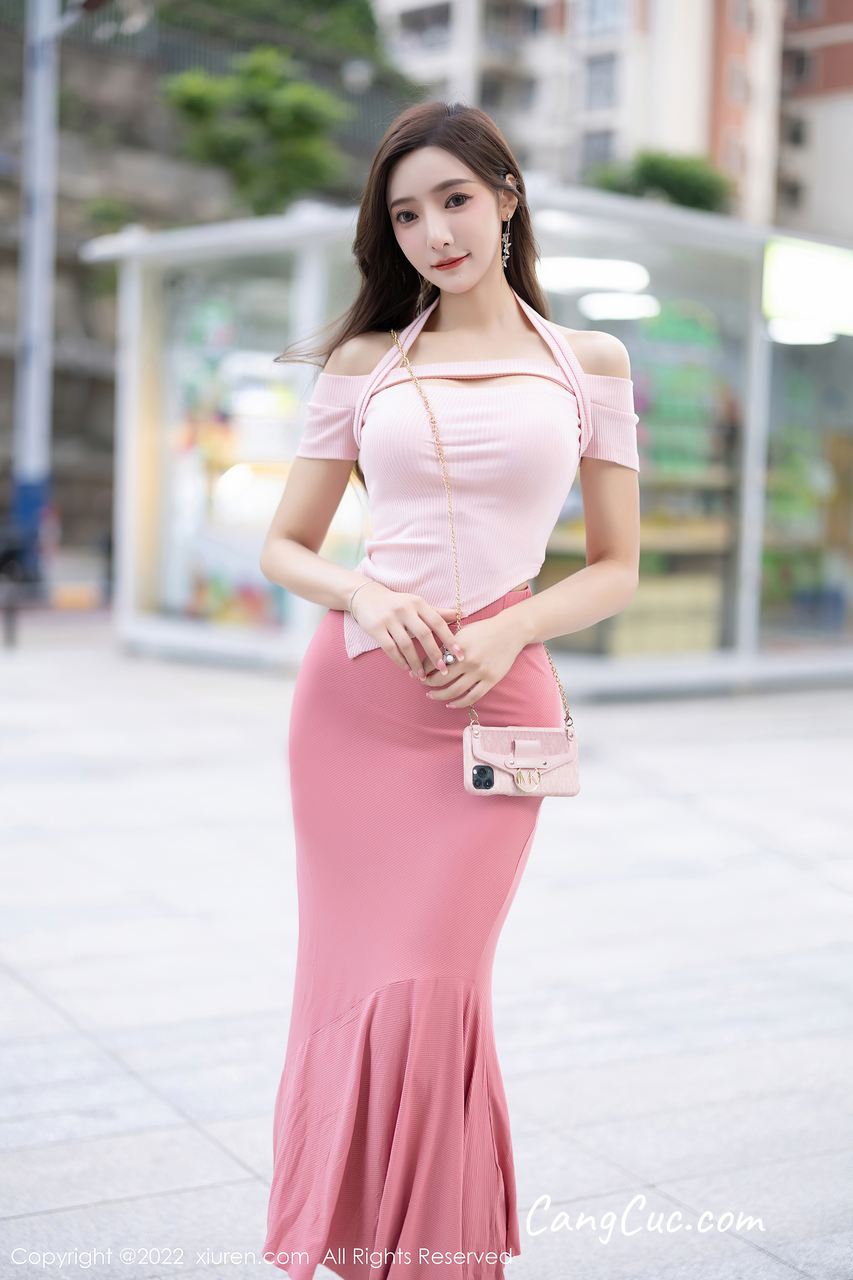 XIUREN No.5601: Yanni (王馨瑶)