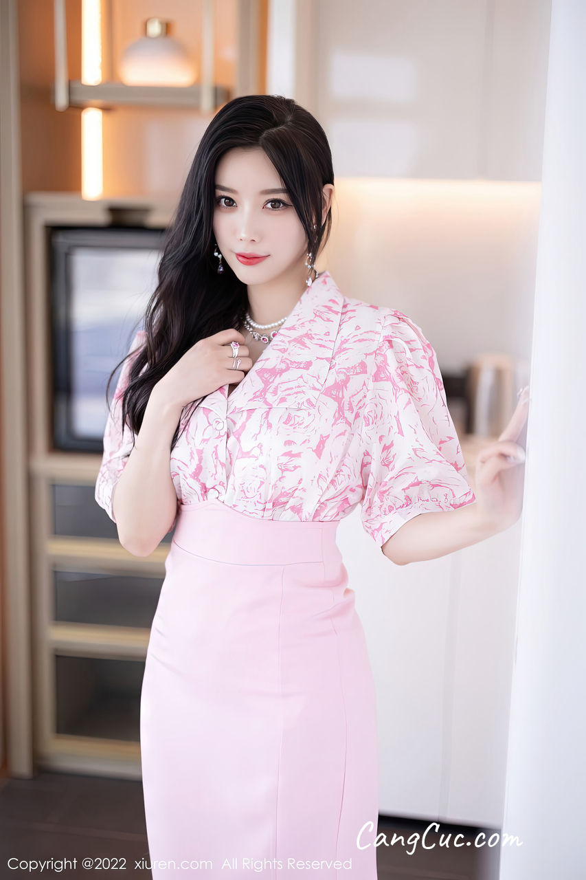 XIUREN No.5927 Yang Chen Chen (杨晨晨Yome)