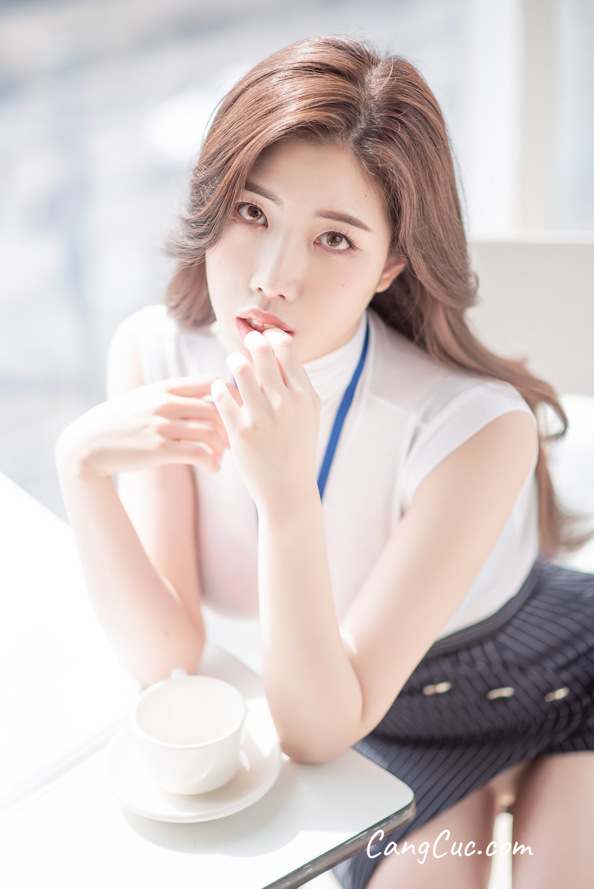 Yebin (전예빈): Office Look