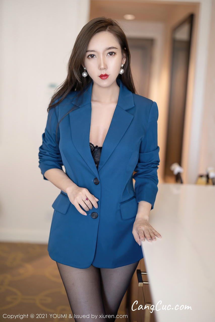 YouMi Vol.643: Ai Jing Xiang (艾静香)