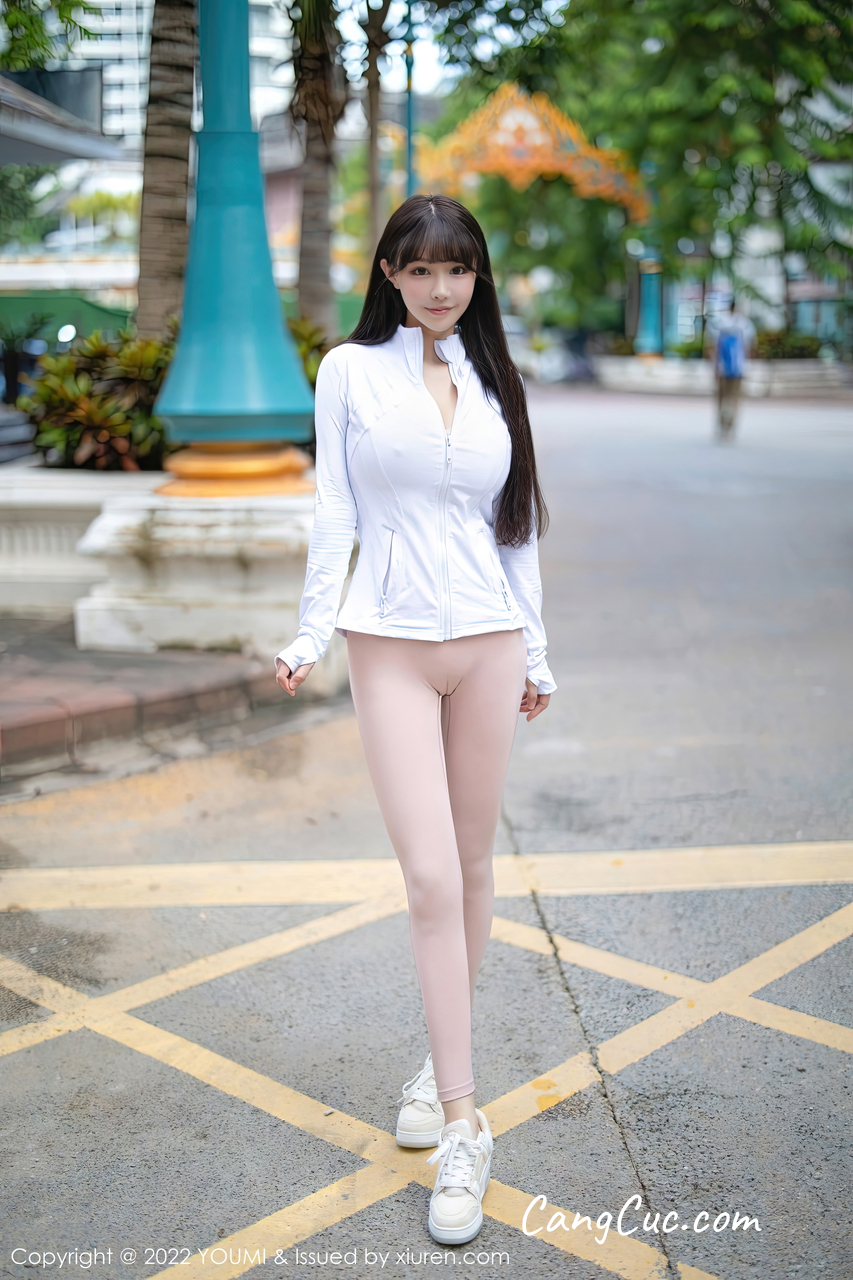 YouMi Vol.869: Zhu Ke Er (朱可儿Flora)